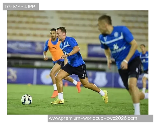 超越极限的足球之路探索超级足球的魅力与挑战 超越极限的足球之路探索超级足球的魅力与挑战